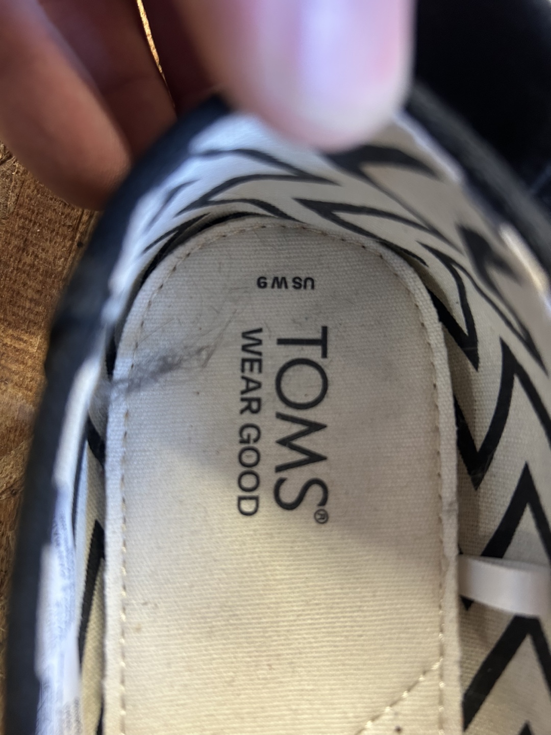 Women's TOMS Black Canvas Slip-on Shoes - Size 9 - photo 2
