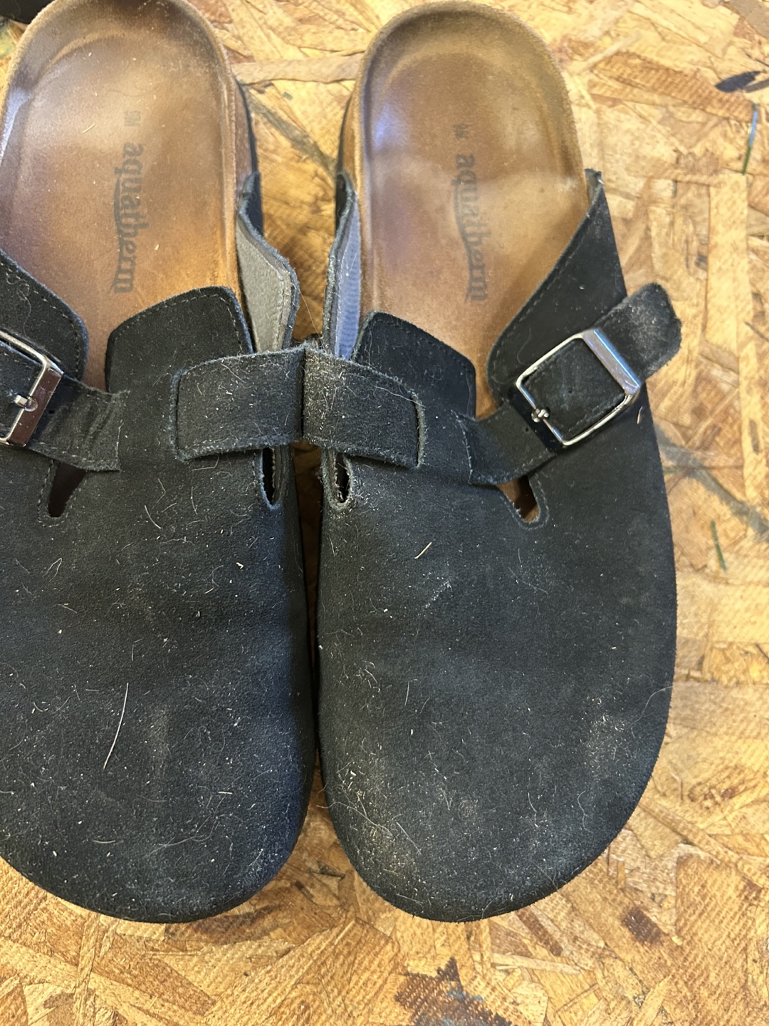 Aquasphere Suede Clogs - Size 9