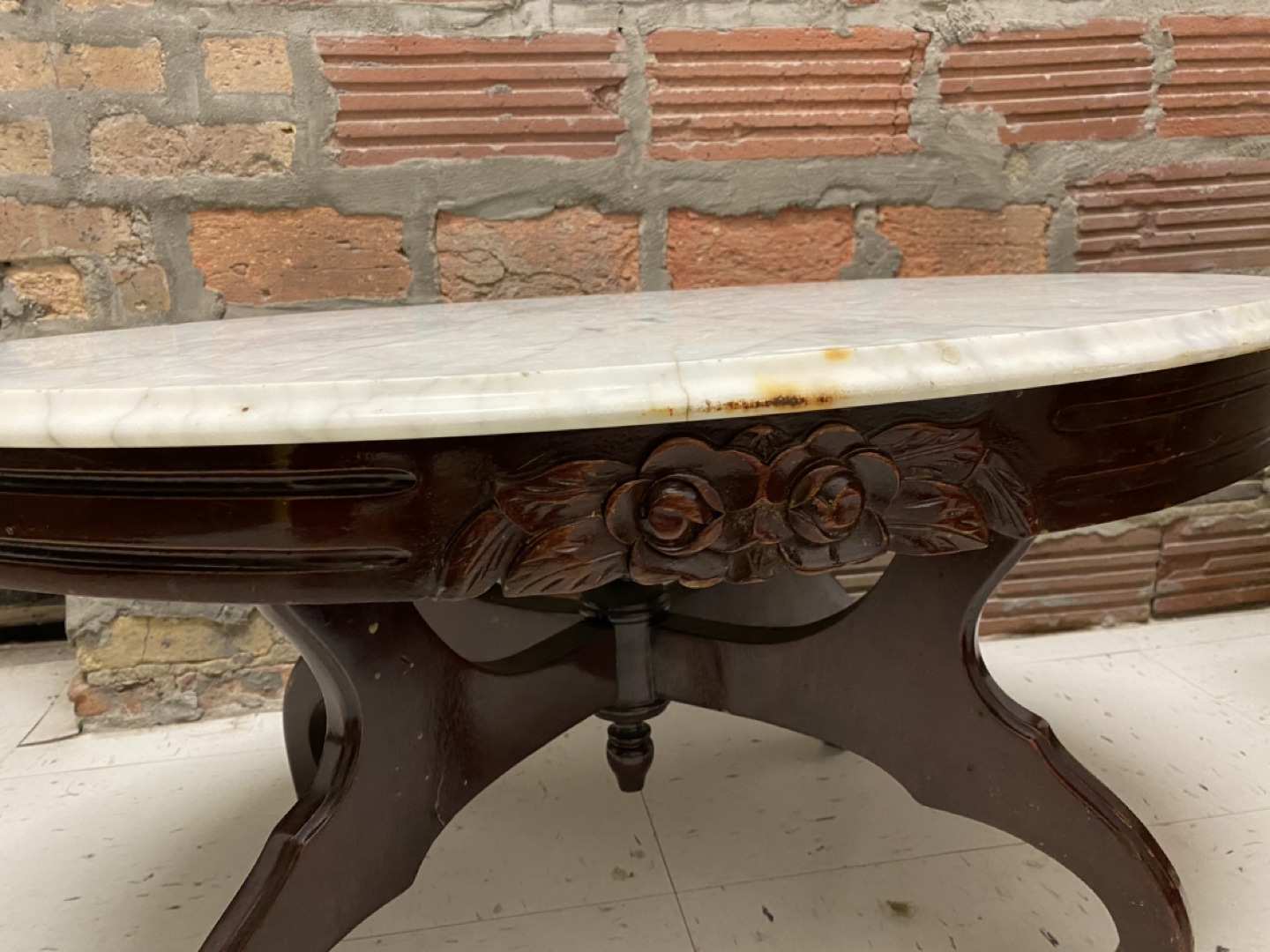 Antique Oval Marble Top Coffee Table - photo 3