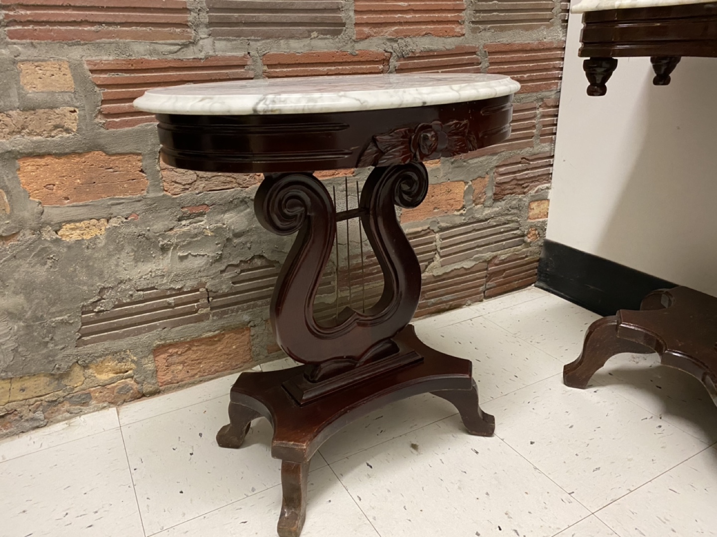 Set of 2 Antique Marble Top Harp Tables - photo 4