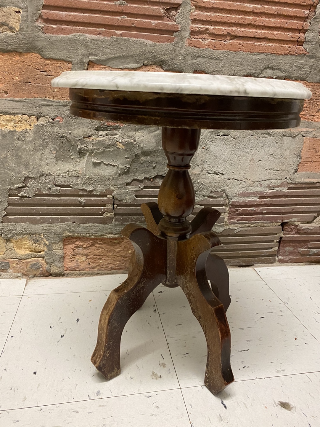 Vintage Marble Top Accent Table - photo 2