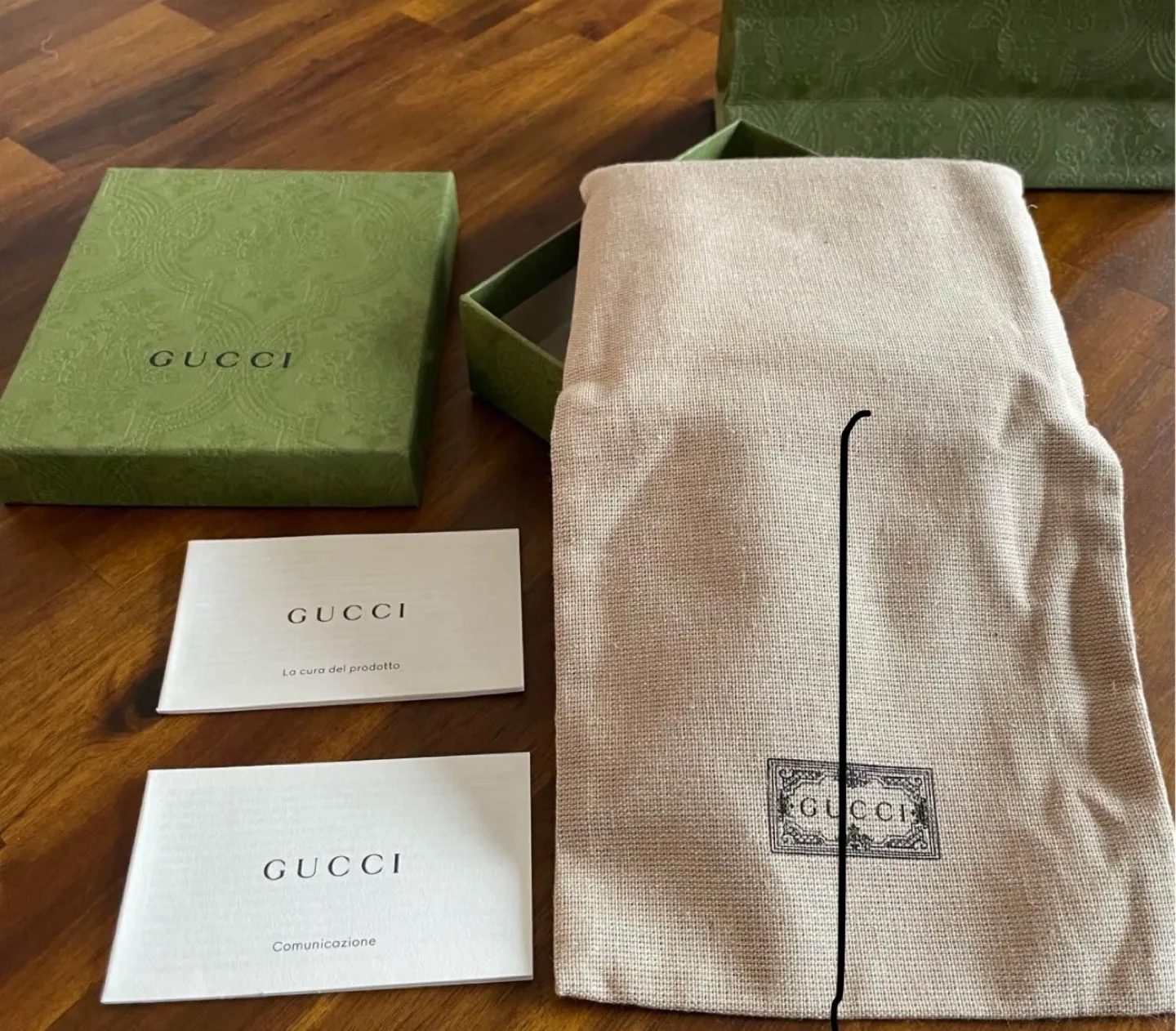 Gucci Black Leather Money Clip Wallet image indicator(5)