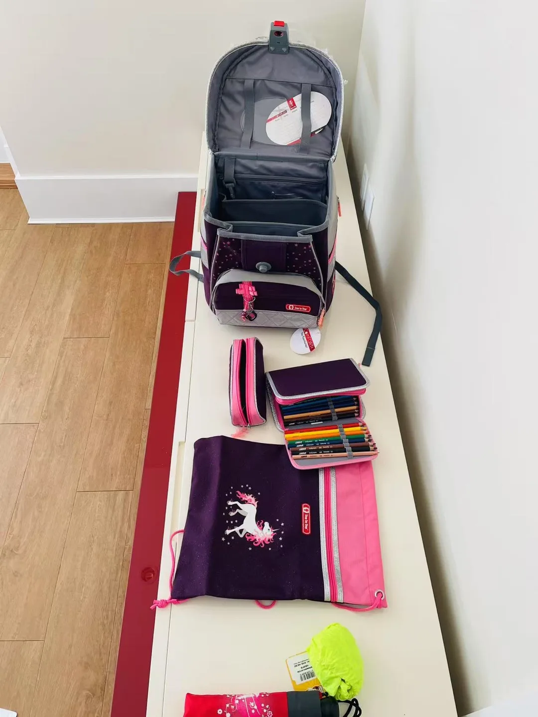 BNWT Ergonomic Backpack + School Supplies image indicator(2)