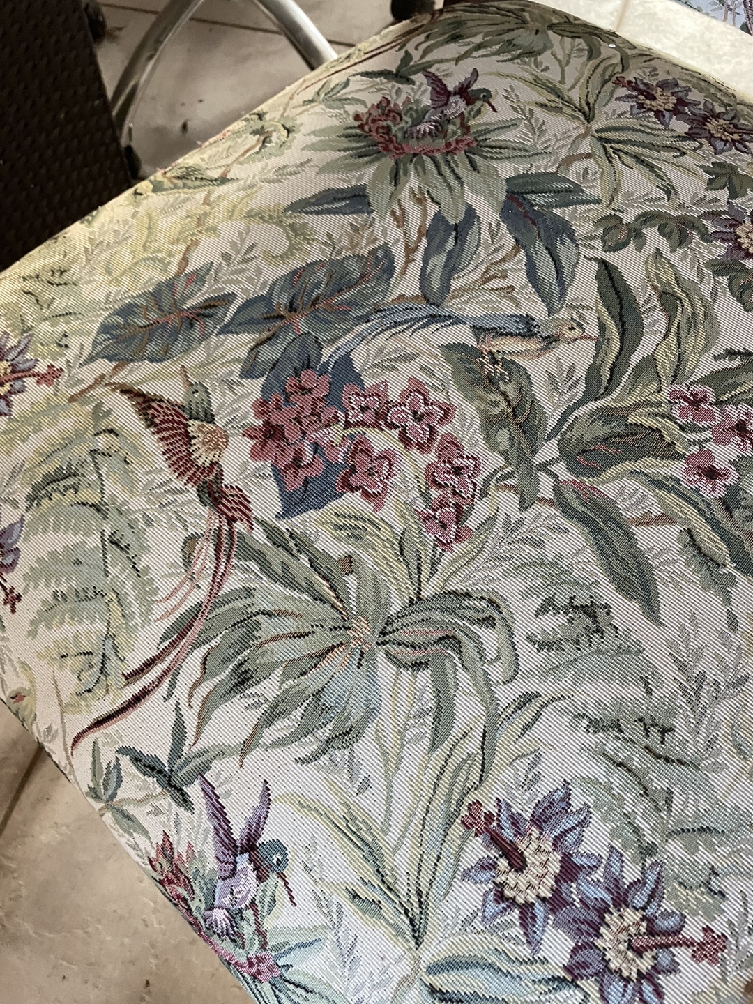 Vintage Floral Armchair - photo 3