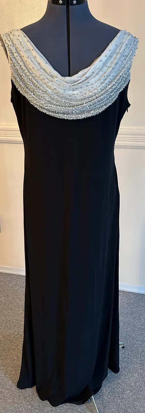 Ignite Evening's Black & White Beaded Gown, Size 14 image indicator(2)