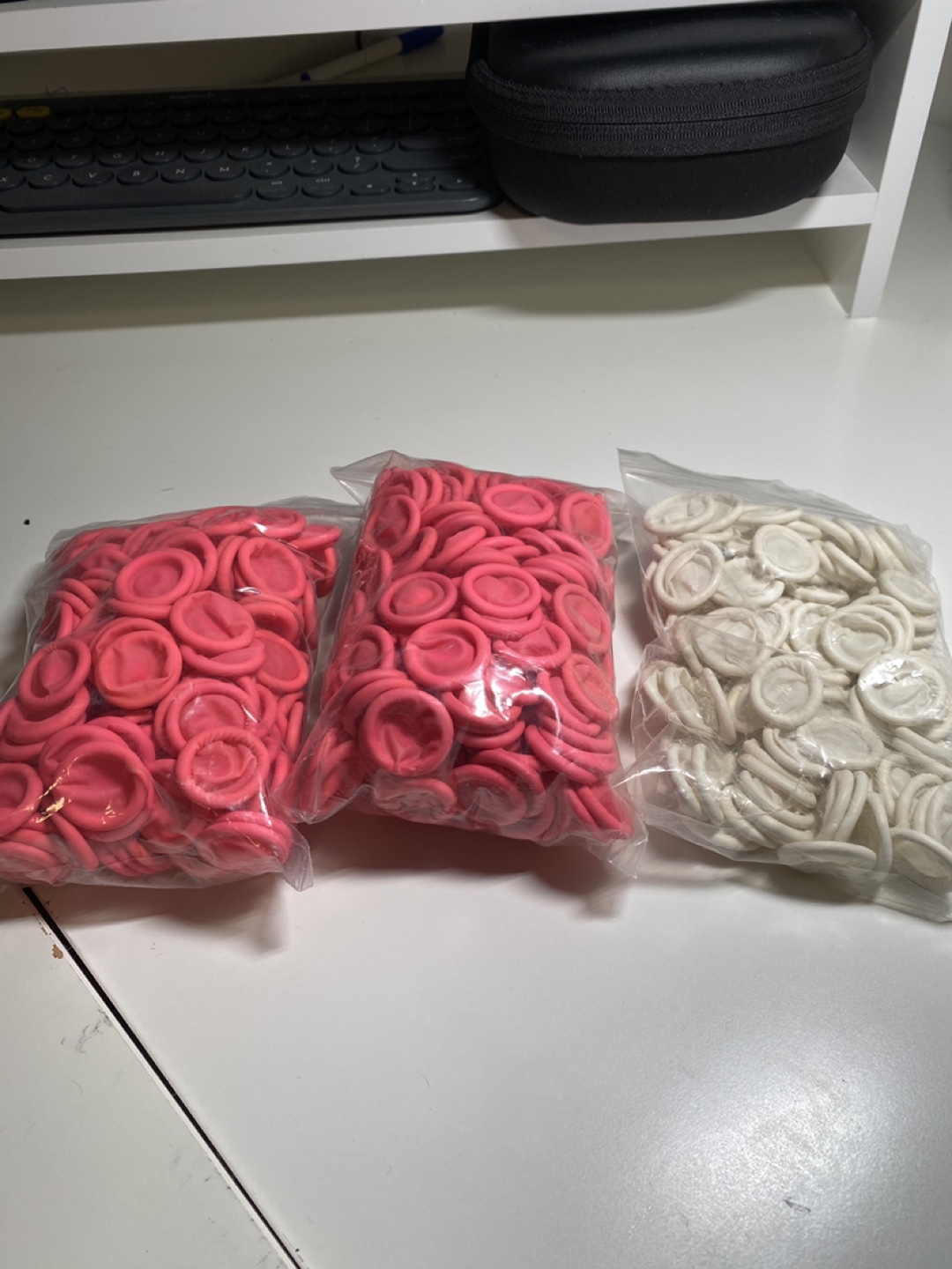 Bulk Finger Cots - Pink & White