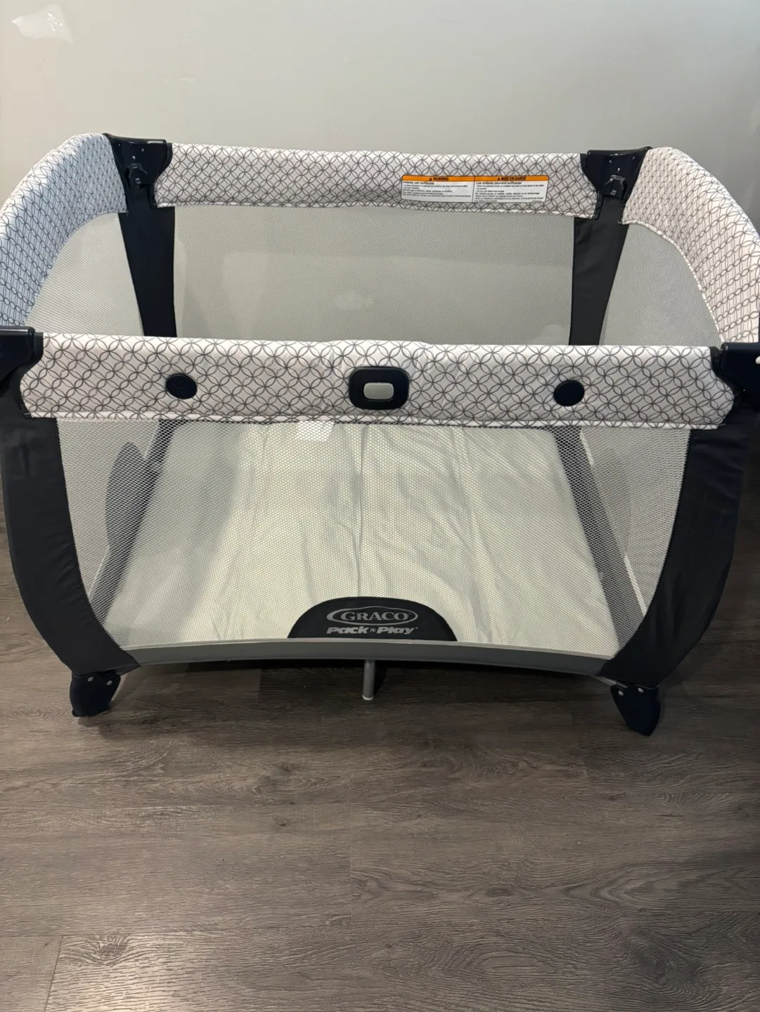 Graco Pack 'n Play Quick Connect Portable Lounger Deluxe Playard image indicator(4)