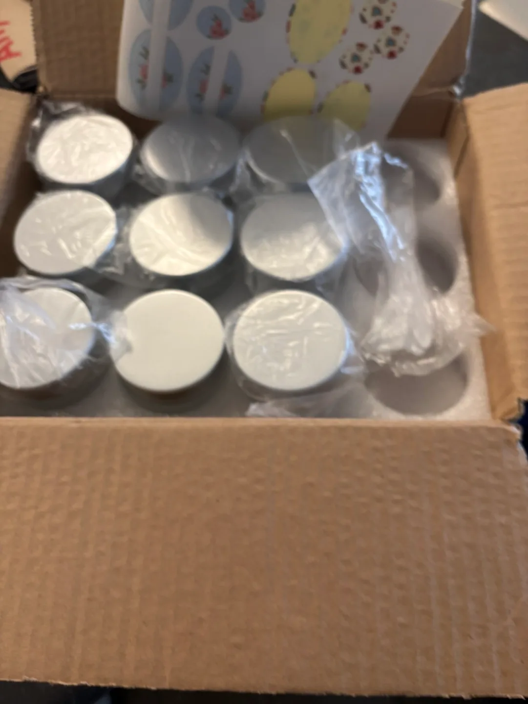 21 x 30ml Frosted Glass Jars with Silver Lids and Labels image indicator(6)