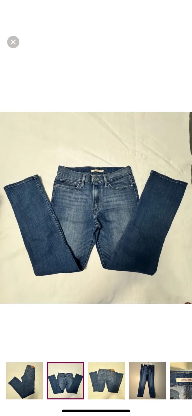 Levi's Women's Slimming Straight Jeans - Size 29 image indicator(2)
