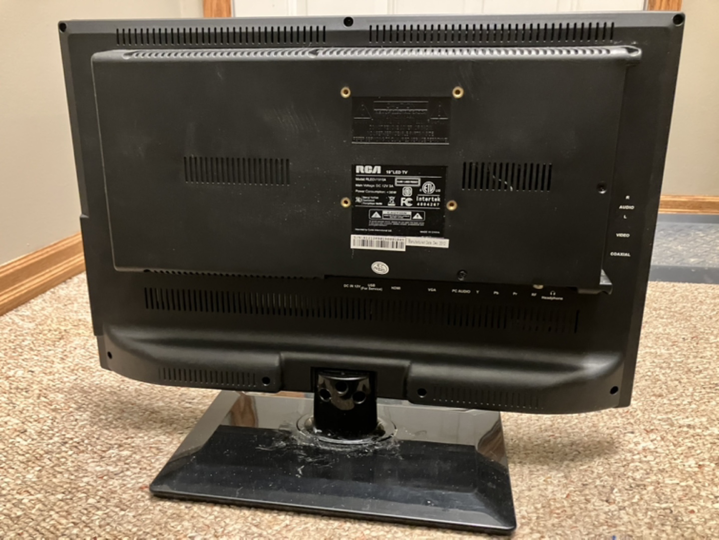 RCA 19" LED TV - DVD combo - photo 2