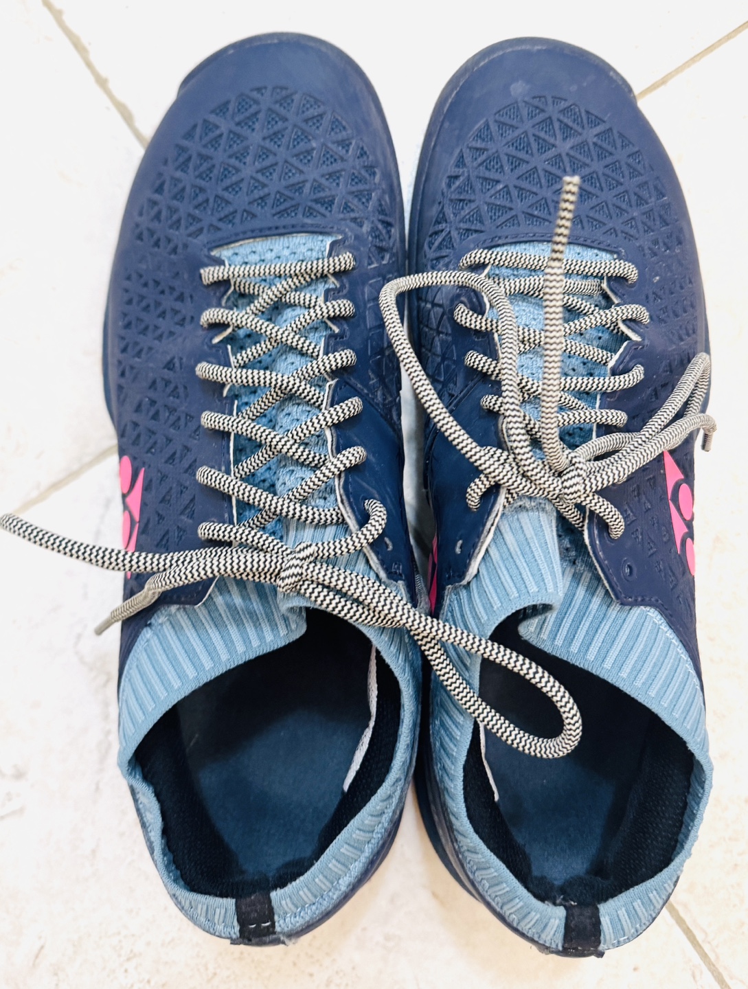 Yonex badminton shoes - photo 2