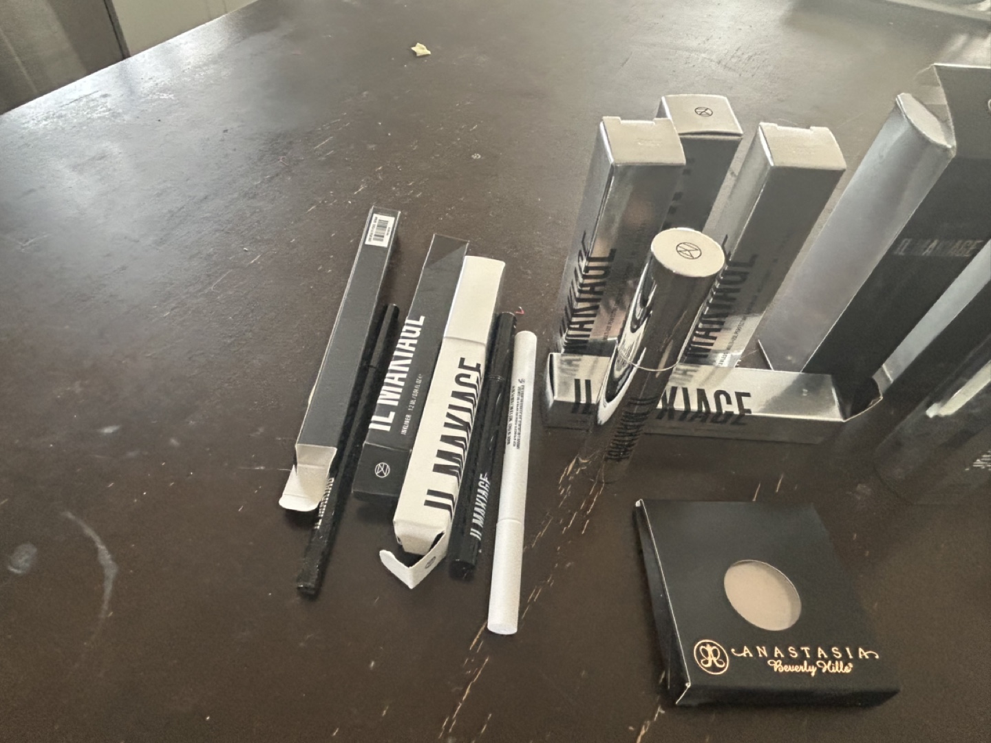 IL MAKIAGE Makeup - Brand New! - photo 2