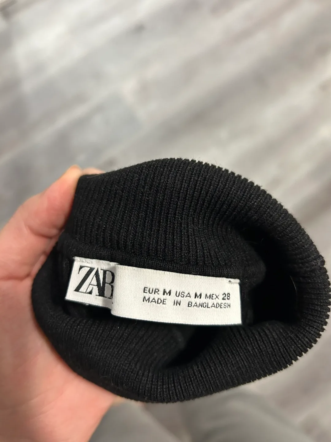Zara Black Ribbed Turtleneck Sweater image indicator(2)