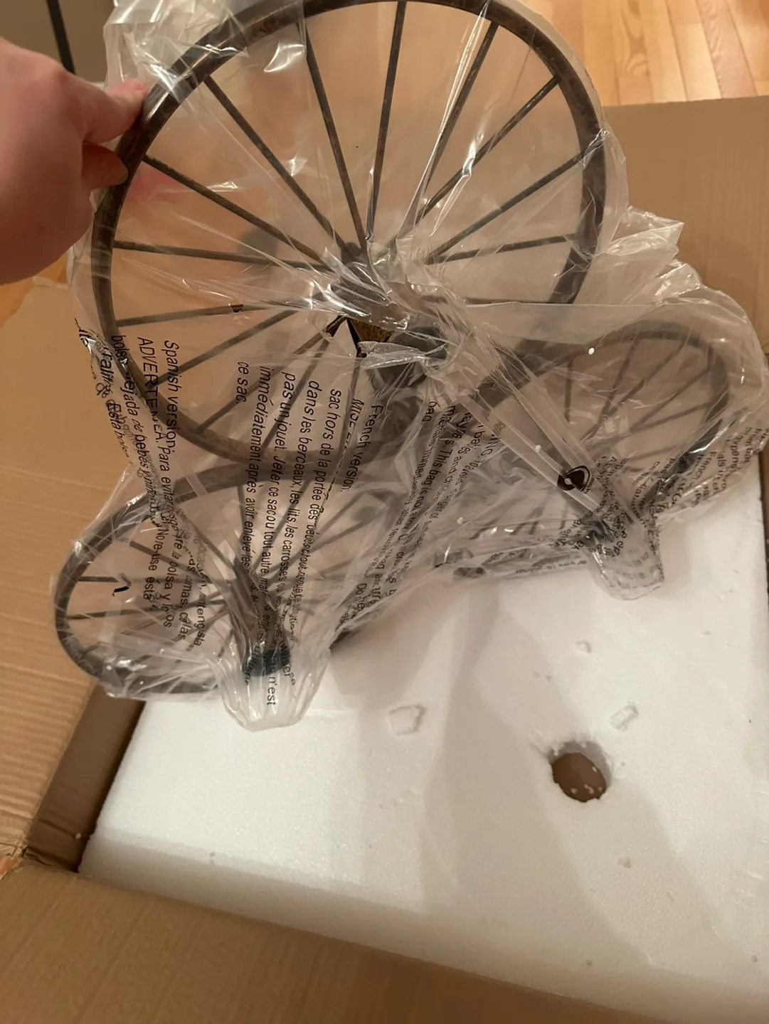 Crystal World Inc. Three-Light Wagon Wheel Chandelier image indicator(2)