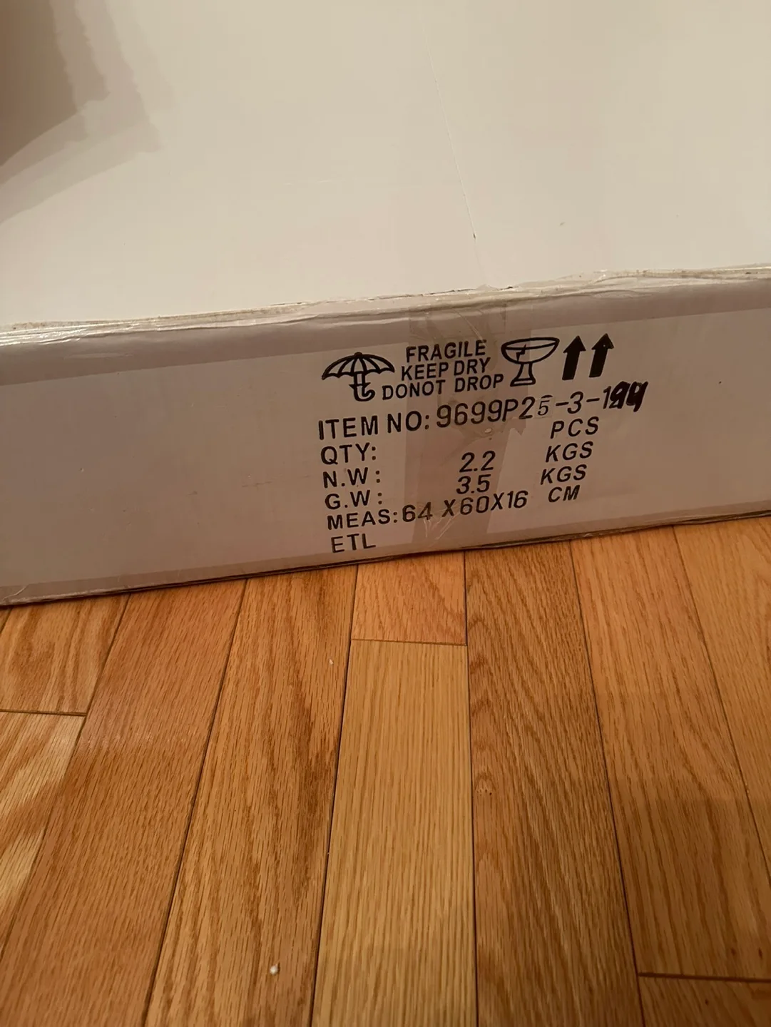 Crystal World Inc. Three-Light Wagon Wheel Chandelier image indicator(3)