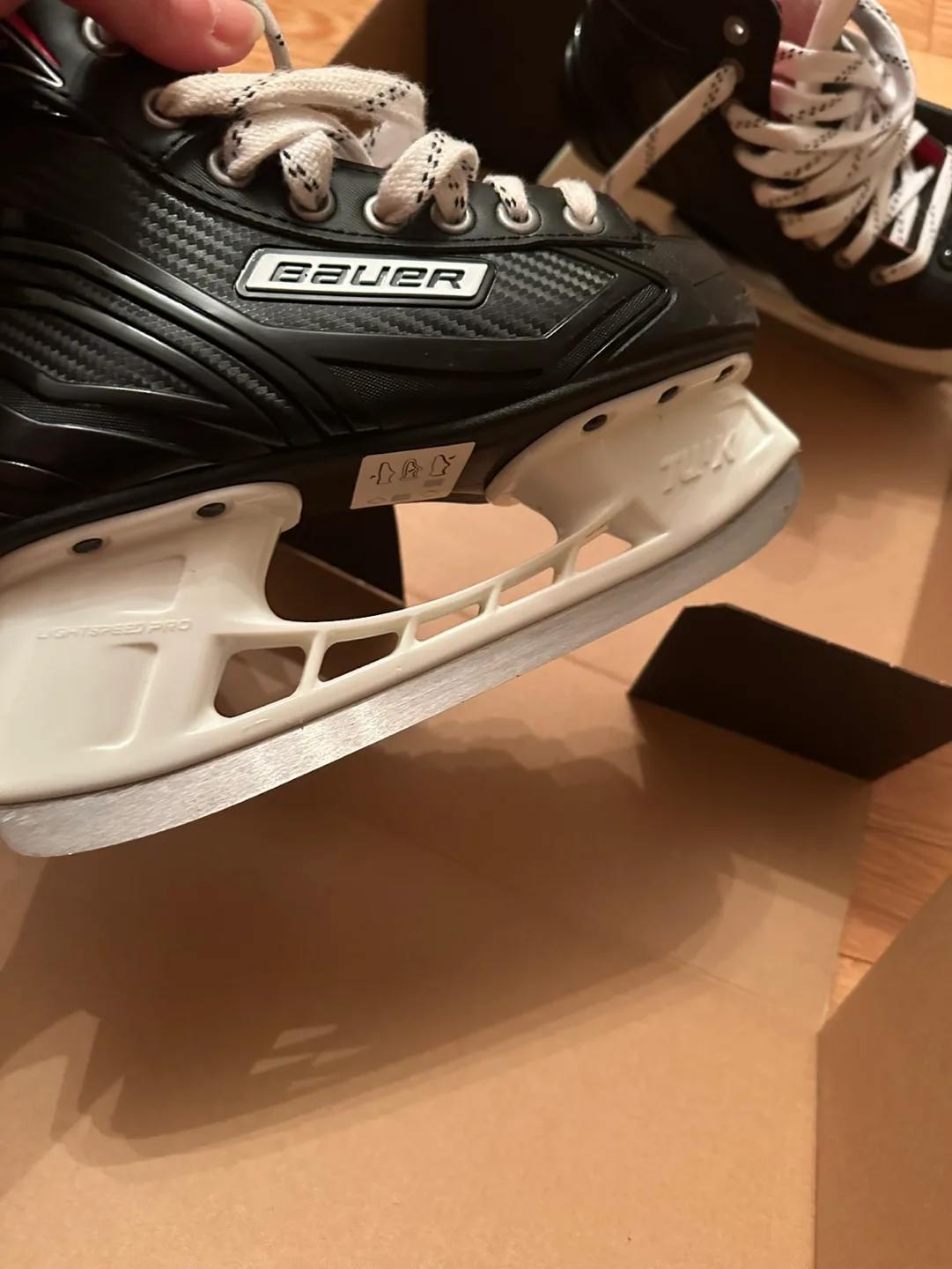 Bauer Vapor X300 Junior Ice Hockey Skates - Size 4.0 image indicator(4)