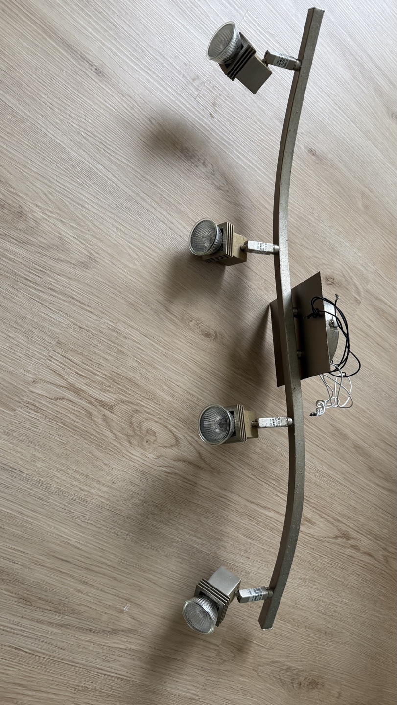 Four-light curved track lighting fixture - photo 3