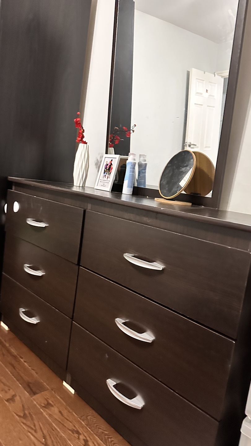 Dark Brown 6-Drawer Dresser without mirror