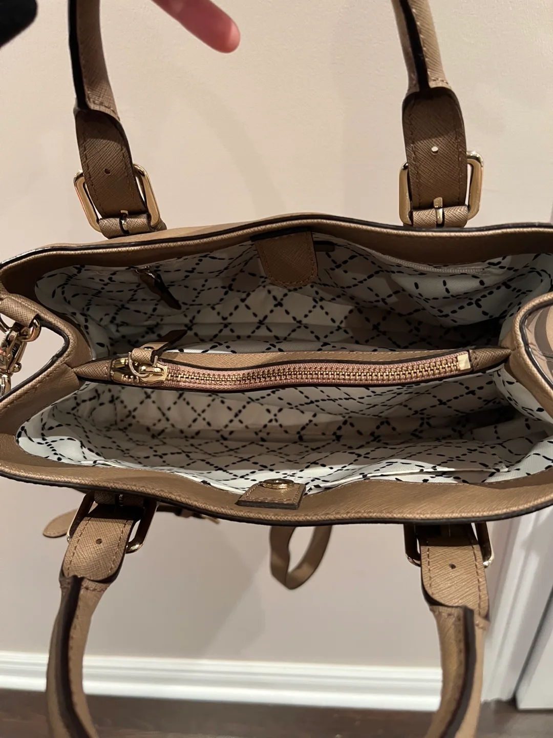 Kate Spade Taupe Handbag image indicator(2)