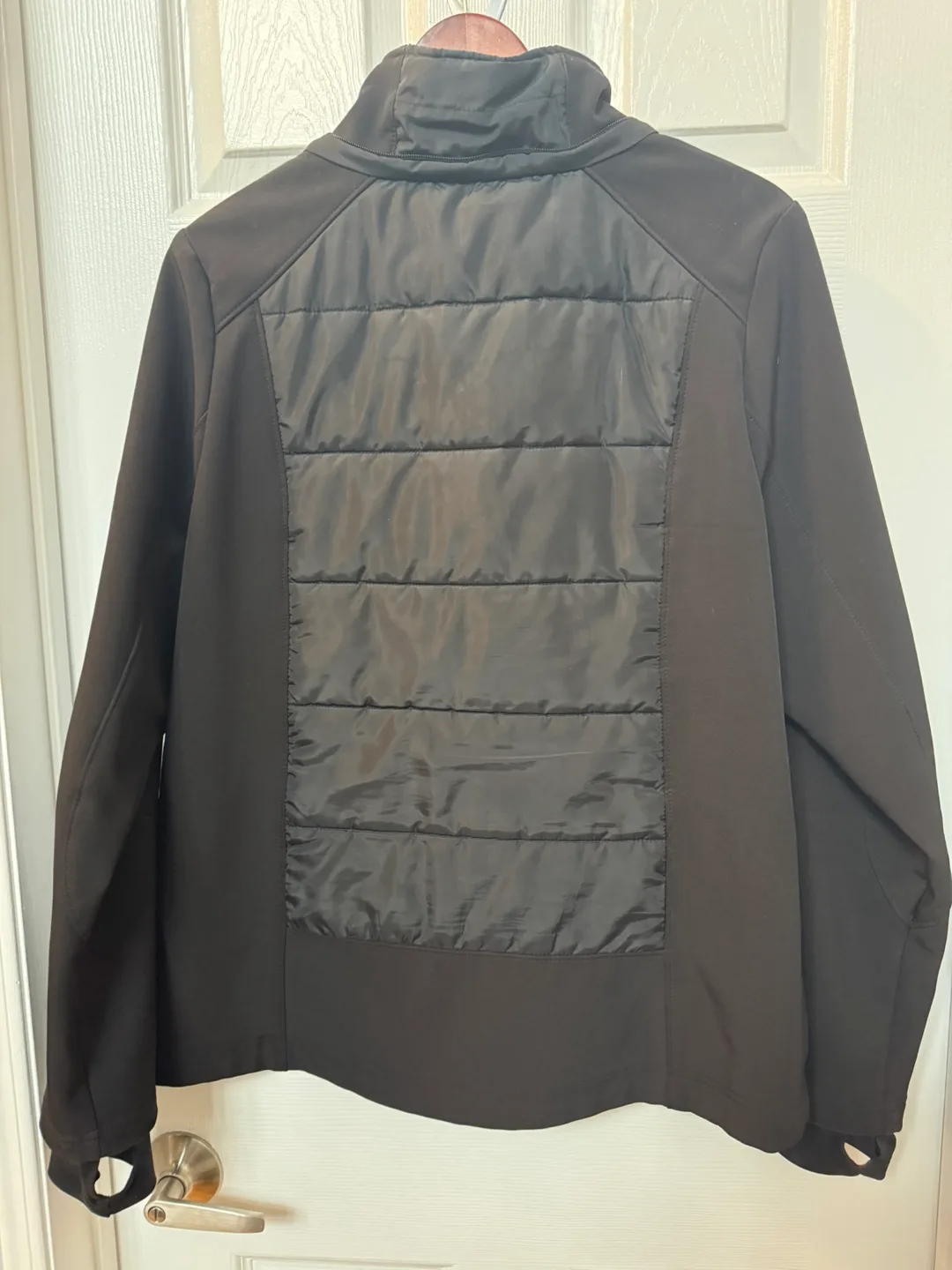 Women's Black Softshell Jacket with Quilted Panels image indicator(2)