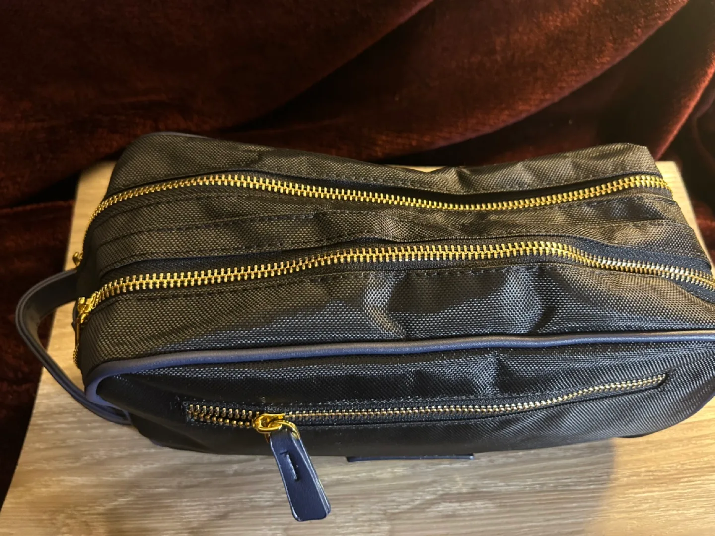 Versace Parfums Travel Bag & Jimmy Choo Accessories Case image indicator(3)