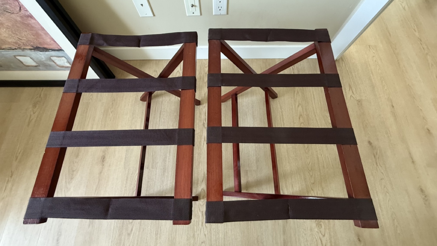 Pair of Wooden Luggage Racks - photo 2