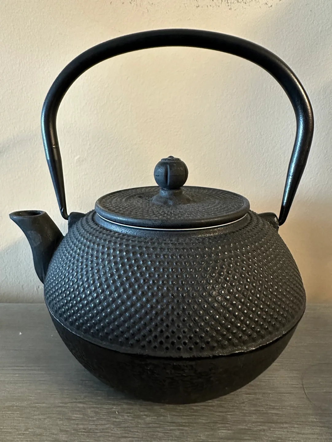 NEW Black Cast Iron Teapot with Infuser thumbnail