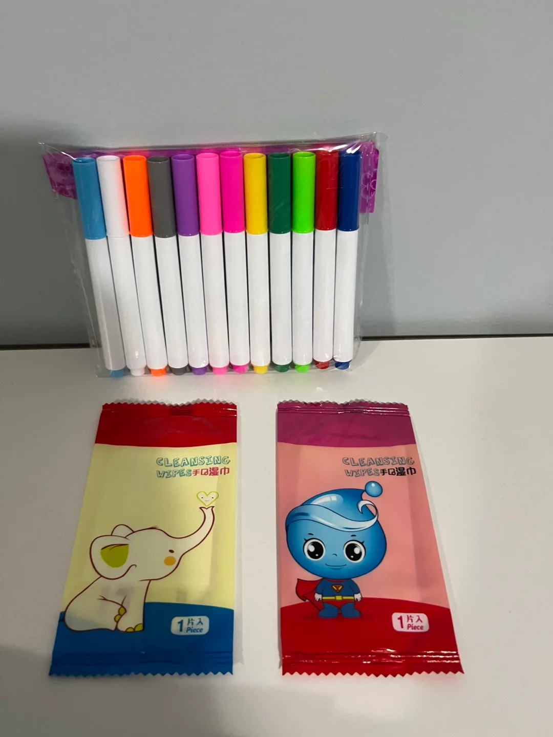 M-Baby Reusable Doodle Book with Markers & Cleaning Wipes image indicator(3)