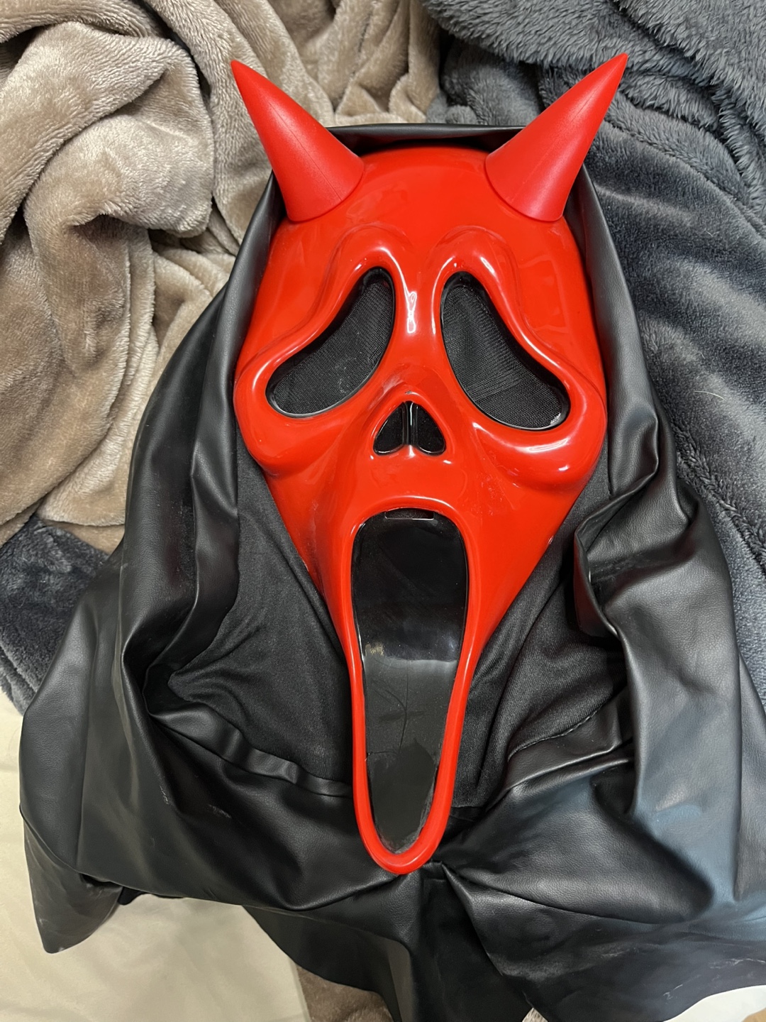 Scream Mask