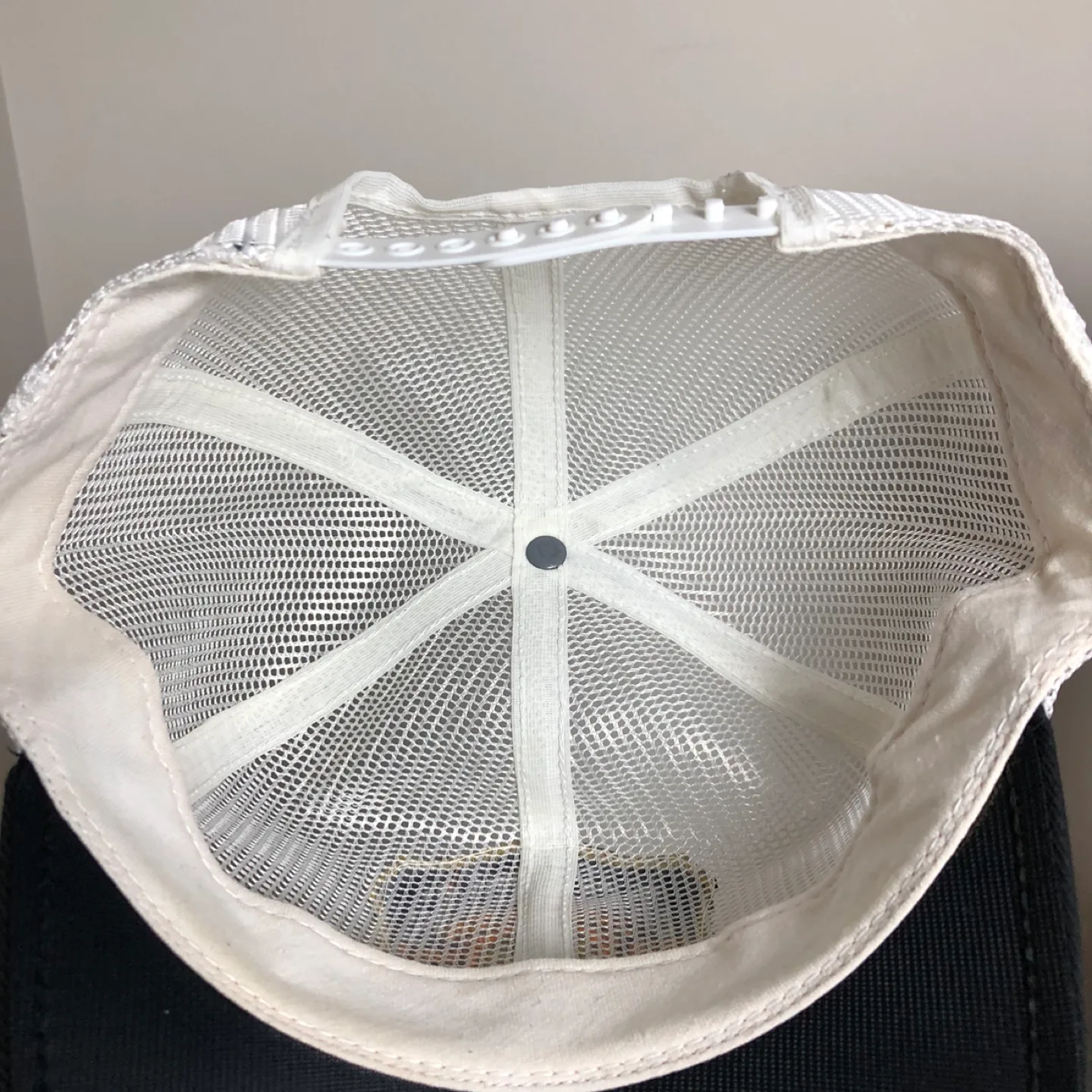 Vintage Jack Daniels Country Club 19th Hole Mesh SnapBack Hat image indicator(6)