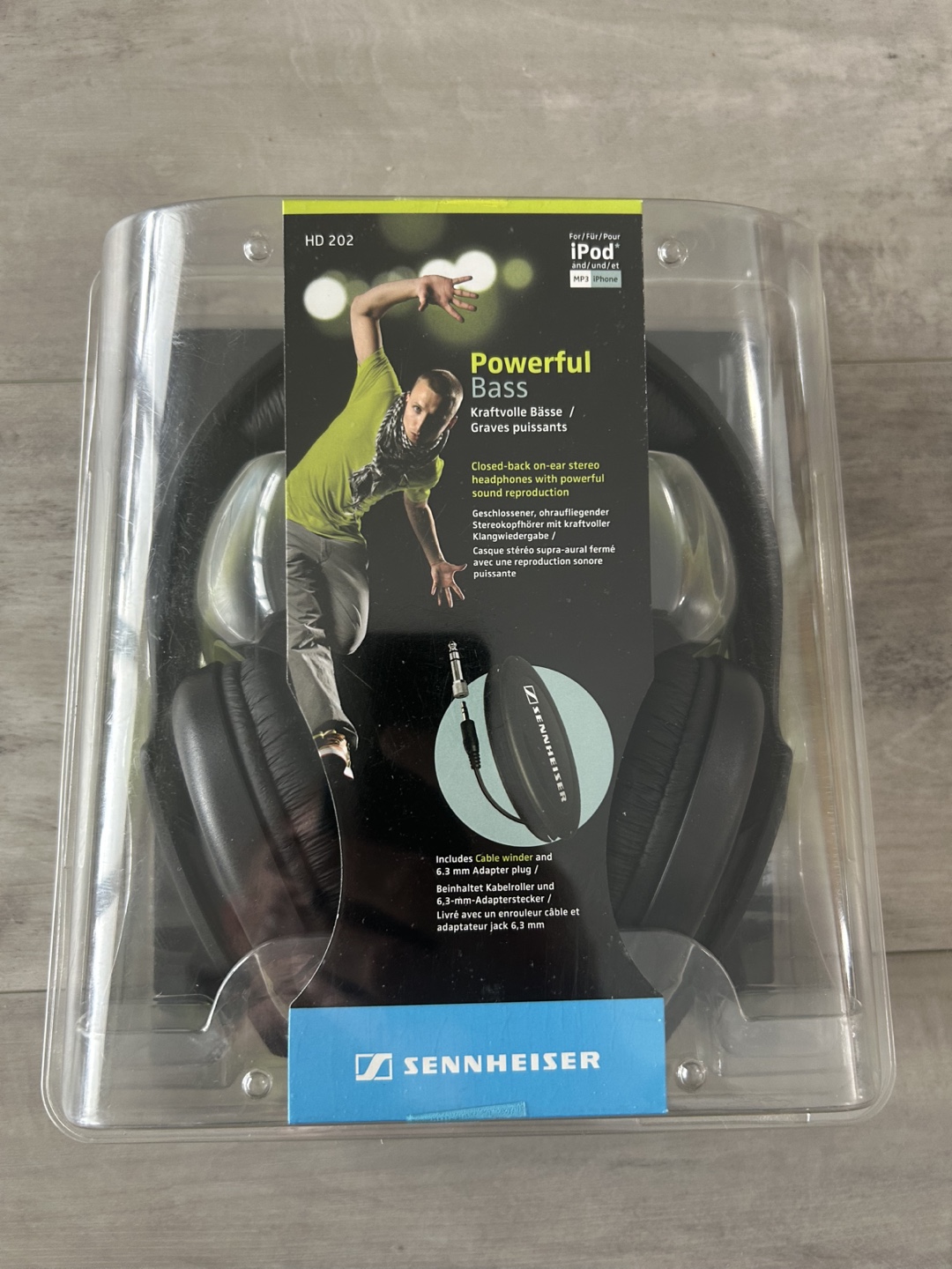 Sennheiser HD 202 Closed-Back Headphones