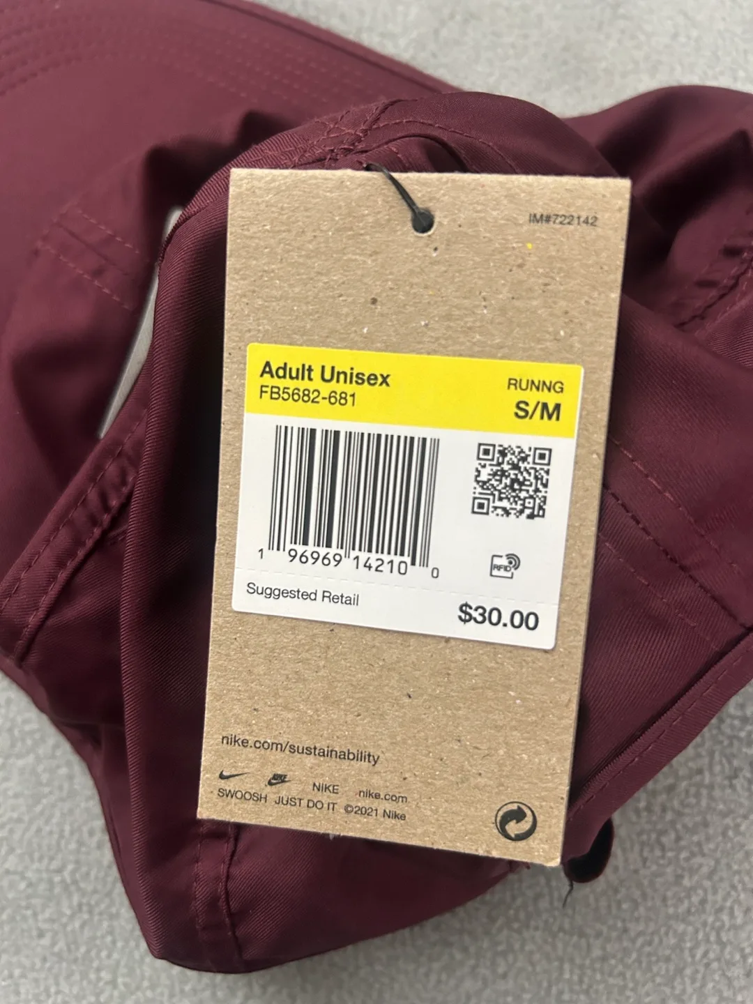 BNWT Nike Running Cap dri-fit - Maroon - S/M image indicator(5)