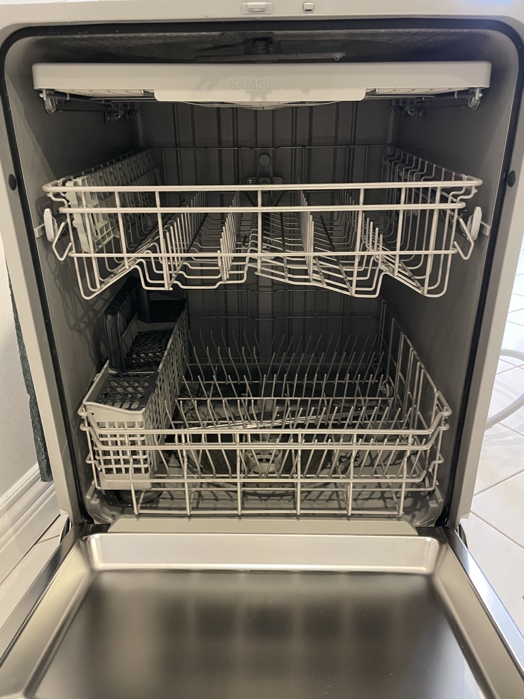 Samsung Dishwasher almost new - photo 5