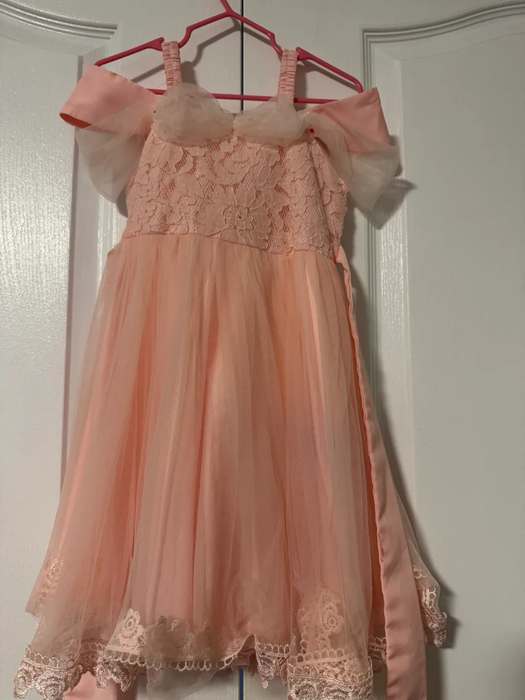 Adorable Peach Girl's Dress, Size 4T thumbnail