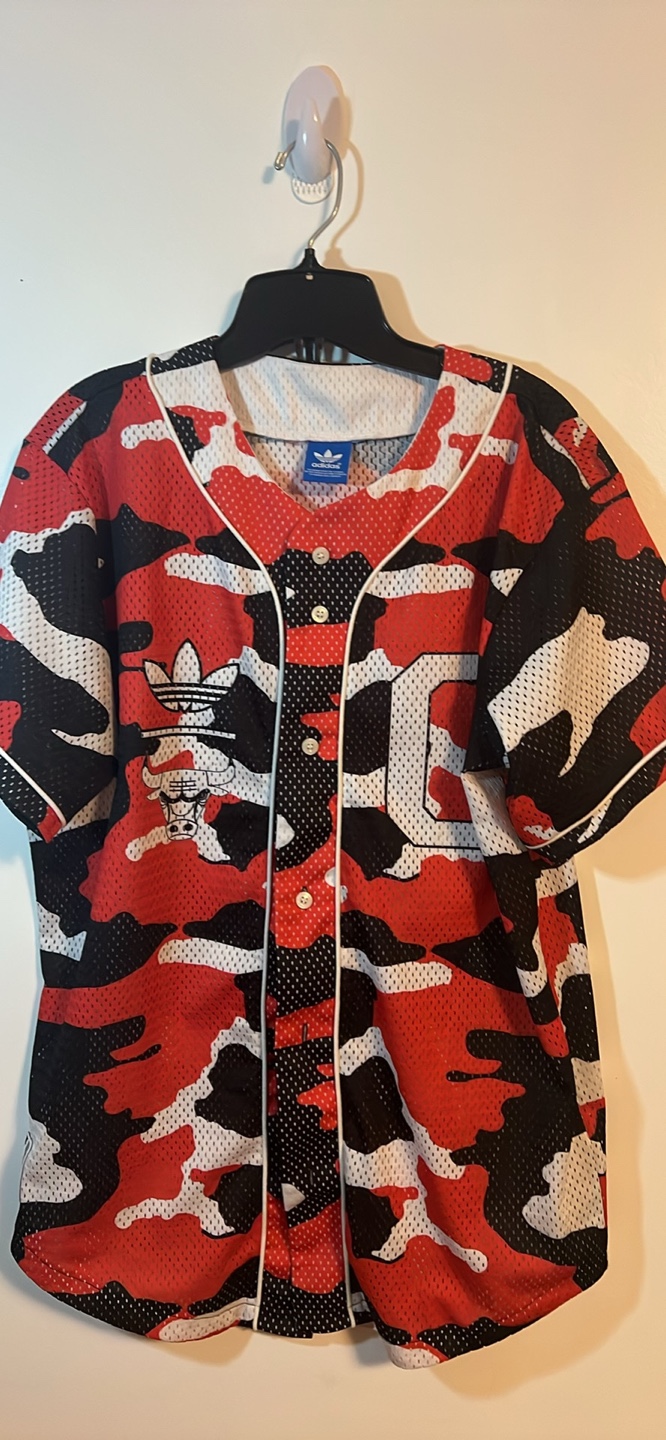 Adidas Chicago Bulls Camo Jersey M The price is firm!