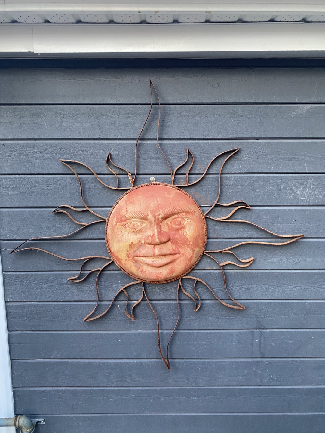 Rustic Metal Sun Face Wall Decor