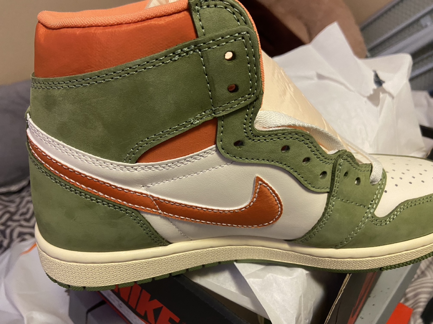 Air Jordan 1 High OG 'Celadon' Size 9.5 - photo 2