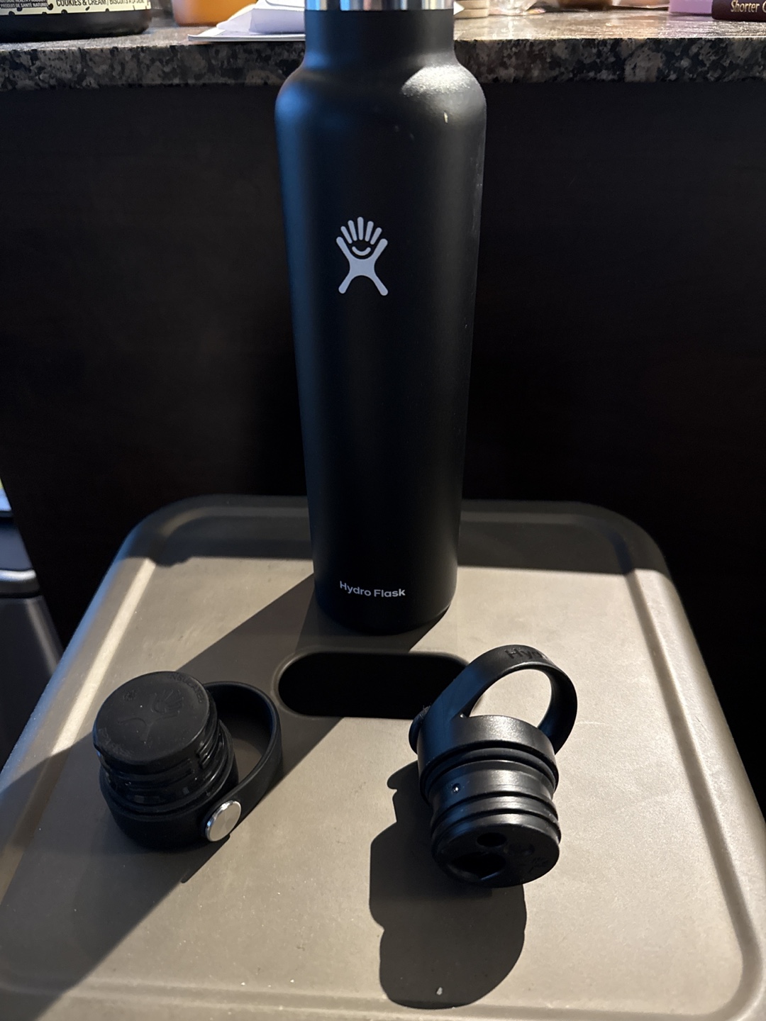 Hydro Flask 24oz Water Bottle with 2 Lids