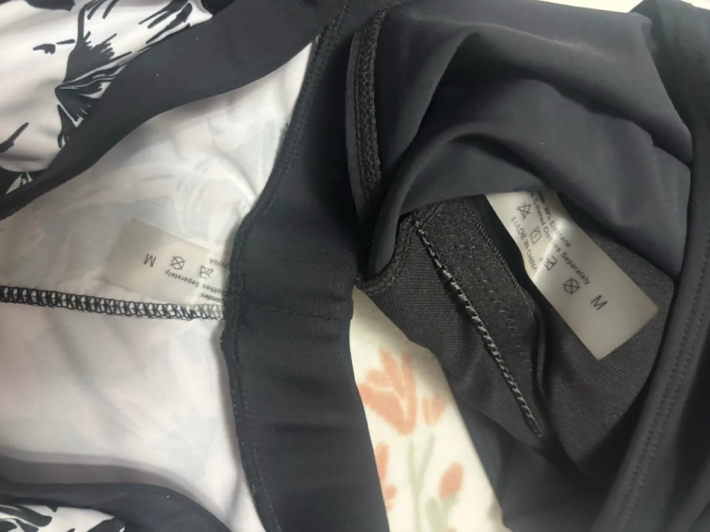 🍀 Women's Black and White Floral Two-Piece Swimsuit image indicator(3)