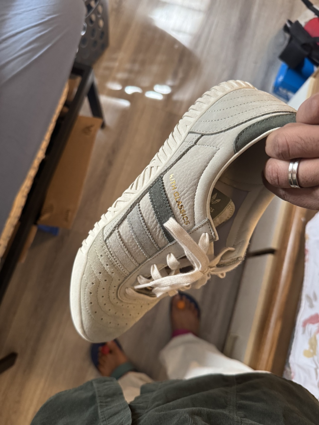 Adidas Kith Classic like new