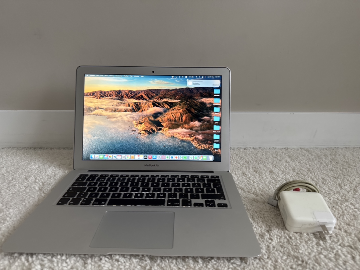 MacBook Air 2017, Used like New, superb specs! - photo 3