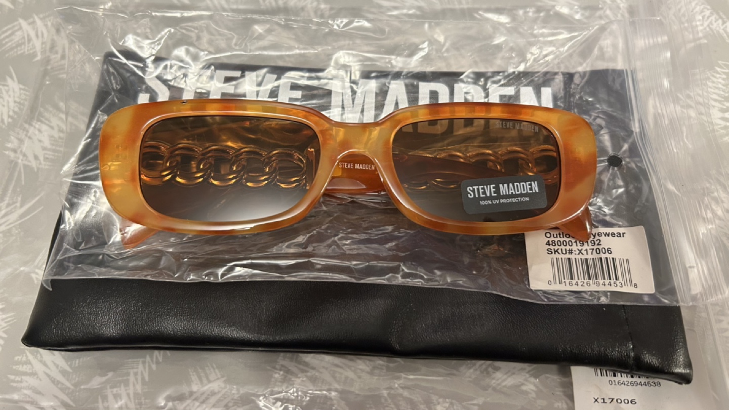 ✨✨Steve Madden Sunglasses - New with Tags - photo 2