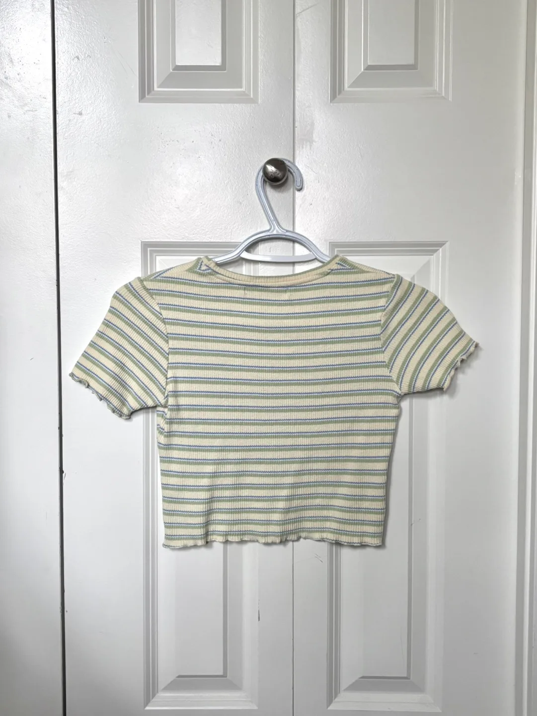 pull&bear striped ribbed crop top image indicator(2)