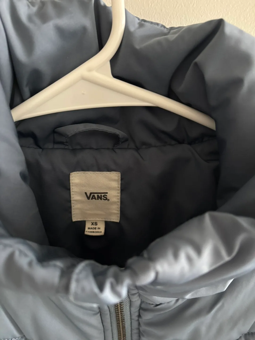 Vans Women’s Puffer Jacket - Blue - Size Small image indicator(6)