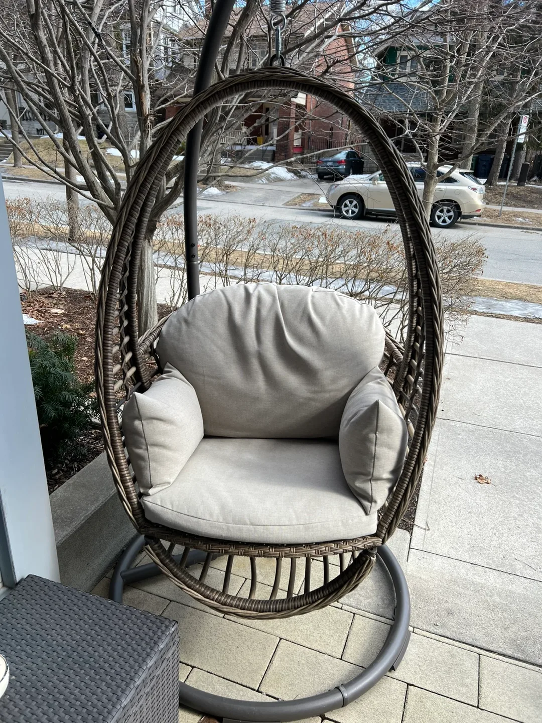 New Hanging Egg Chair with Cushions image indicator(2)