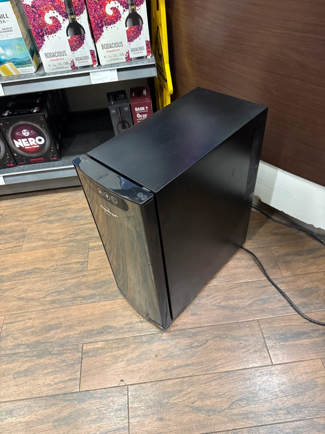 🇨🇦 Koolatron Wine Cooler image indicator(2)