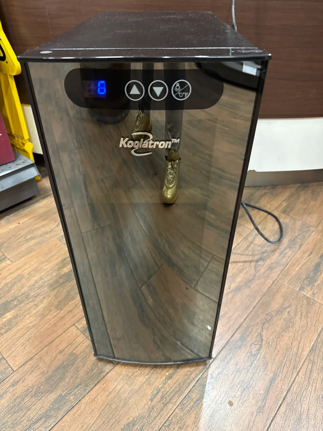 🇨🇦 Koolatron Wine Cooler image indicator(4)