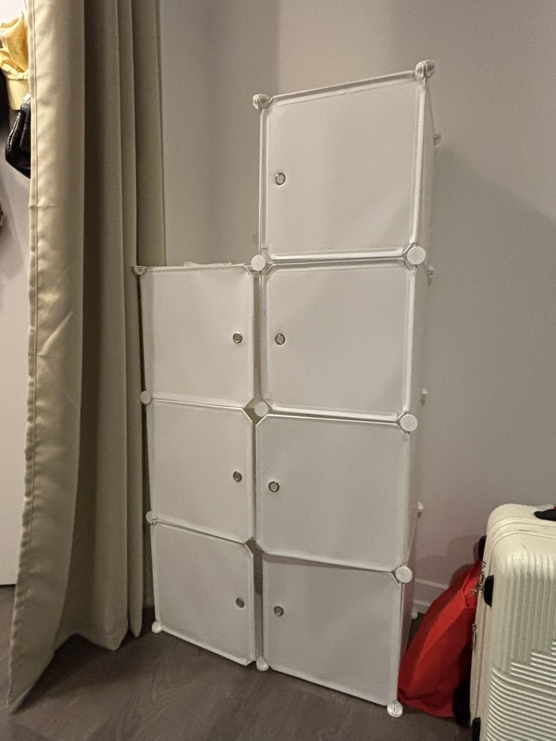 White Plastic Modular Storage Cubes