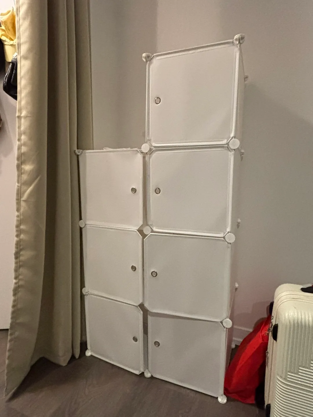 White Plastic Modular Storage Cubes thumbnail