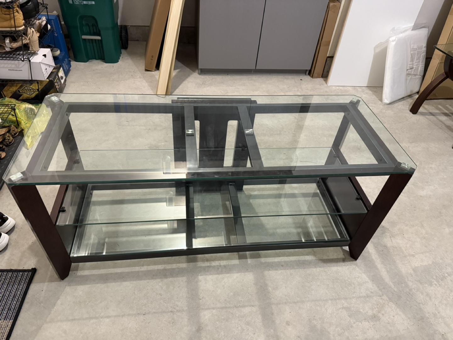 Glass top TV stand - photo 3